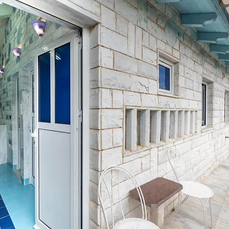 Paco's Standard 2 Apartment